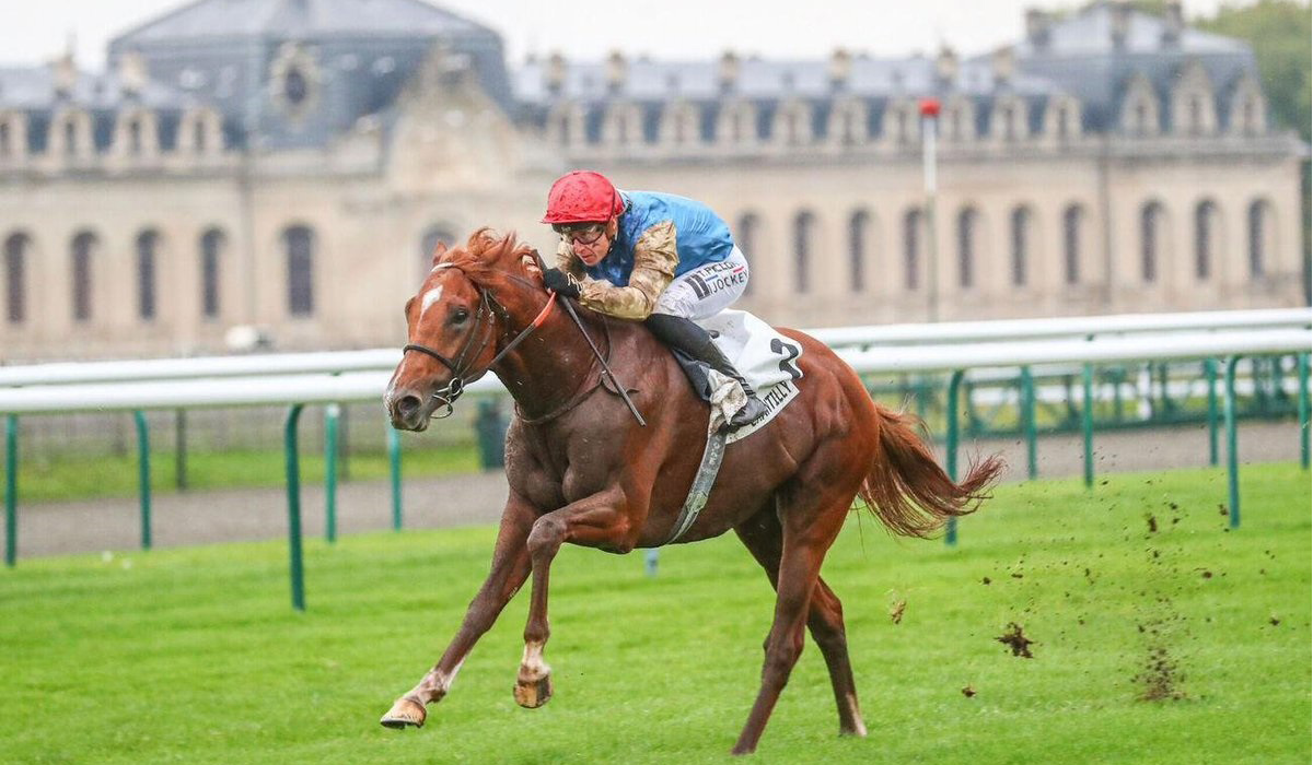 Fast Tracker Wins Prix Le Fabuleux, Rawiya Wins Prix des Violettes in France